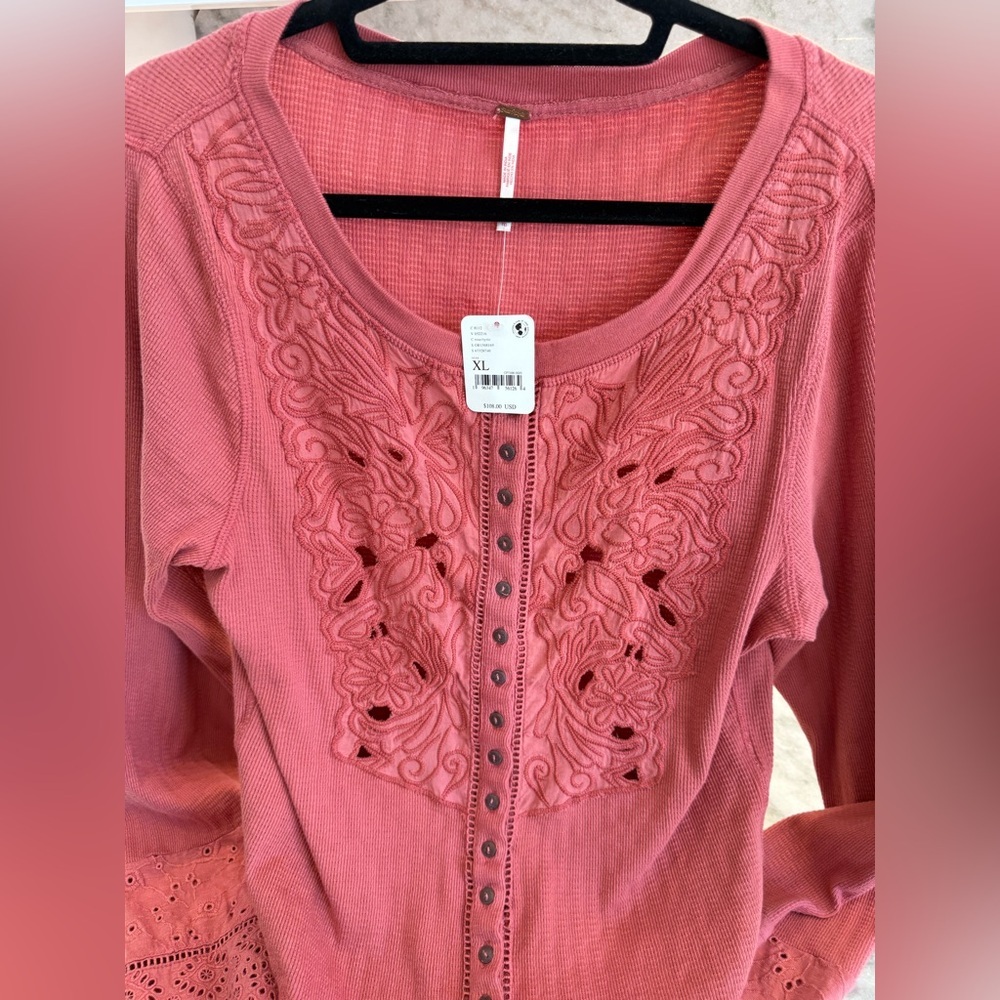 RARE Free People Embroidered Sidelines Top XL NWT Rose Boho Statement - Picture 5 of 6